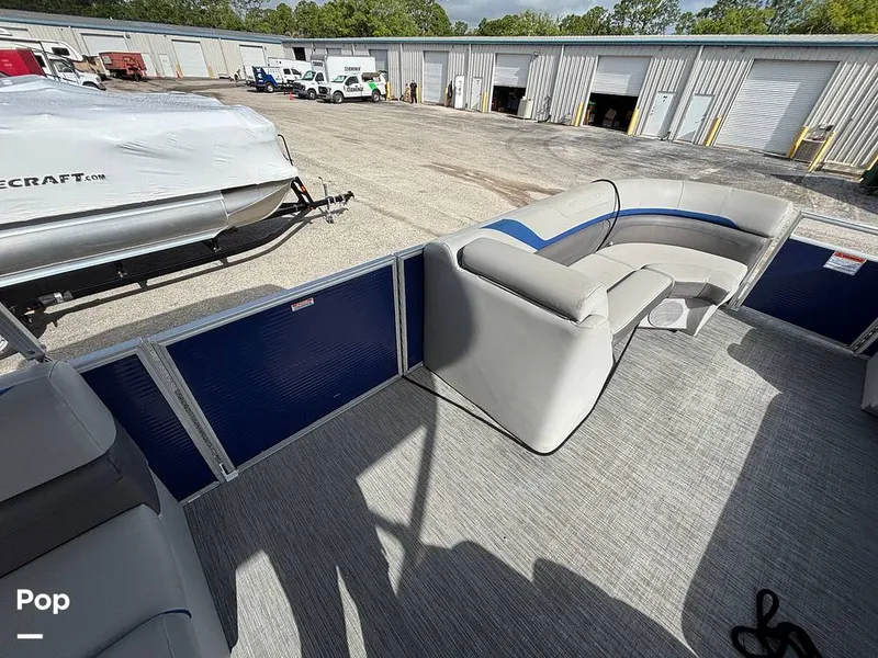 Slide: The Image of Bennington SX23 2023 - 16329107