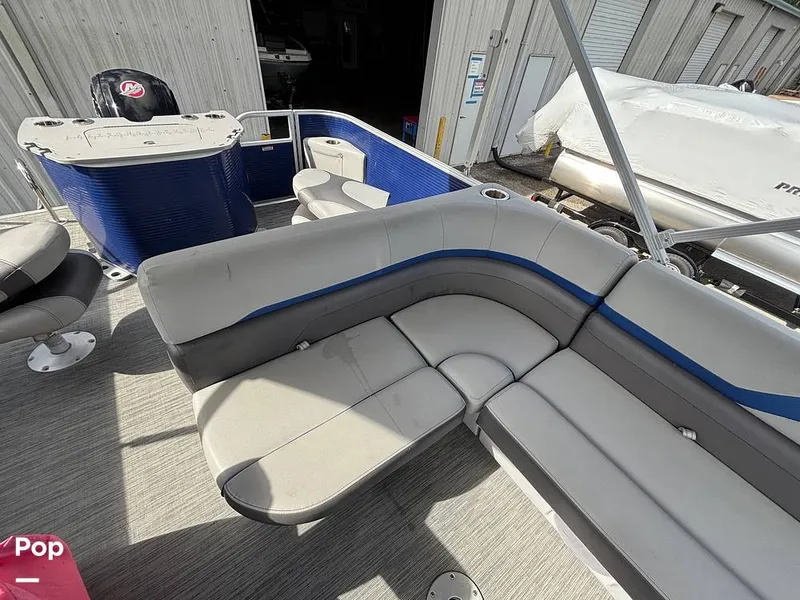 Slide: The Image of Bennington SX23 2023 - 16329126