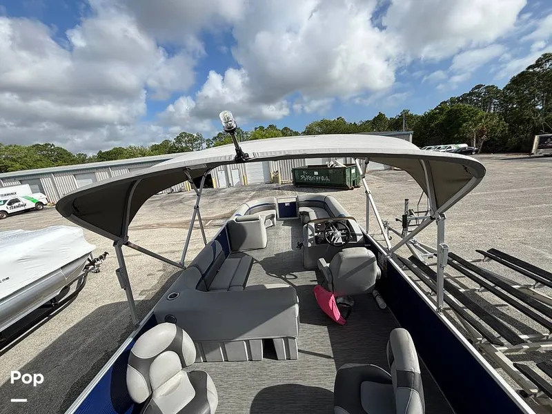 Slide: The Image of Bennington SX23 2023 - 16329137