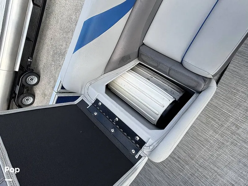 Slide: The Image of Bennington SX23 2023 - 16329100