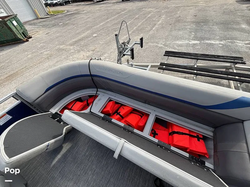 Slide: The Image of Bennington SX23 2023 - 16329102