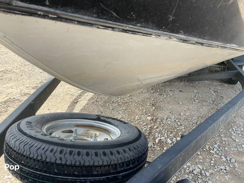 Slide: The Image of Spare Tire Kit - 16332470