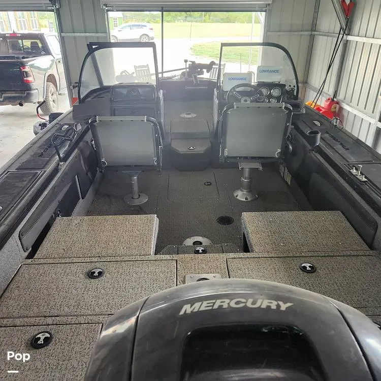 Slide: The Image of Tracker Targa V19 WT 2022 - 16329666