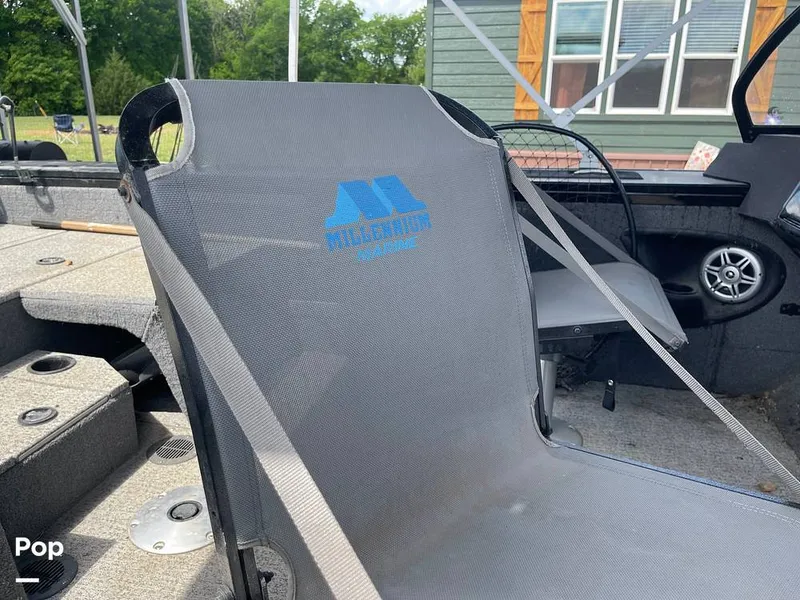 Slide: The Image of Tracker Targa V19 WT 2022 - 16332315