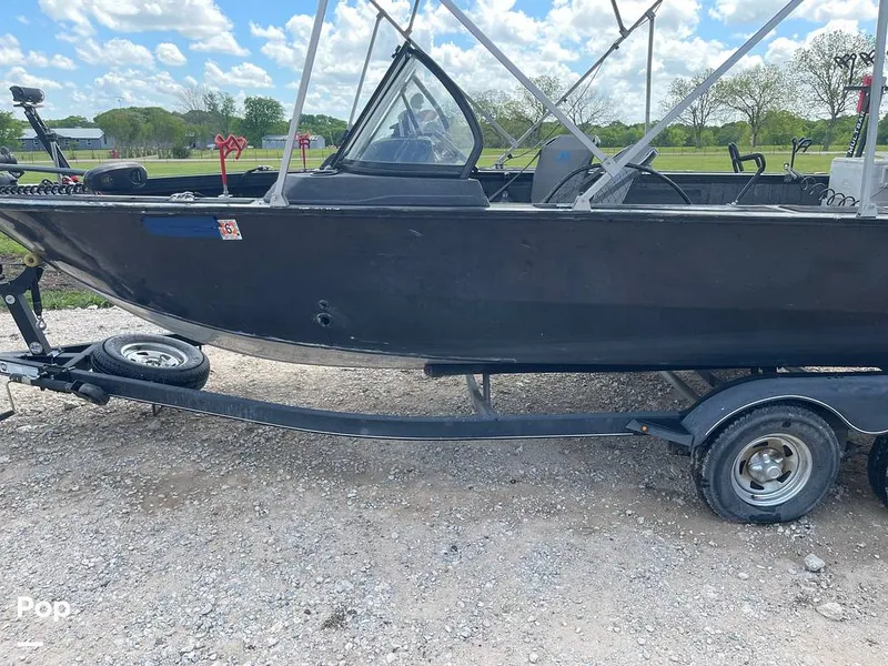 Slide: The Image of Tracker Targa V19 WT 2022 - 16332327