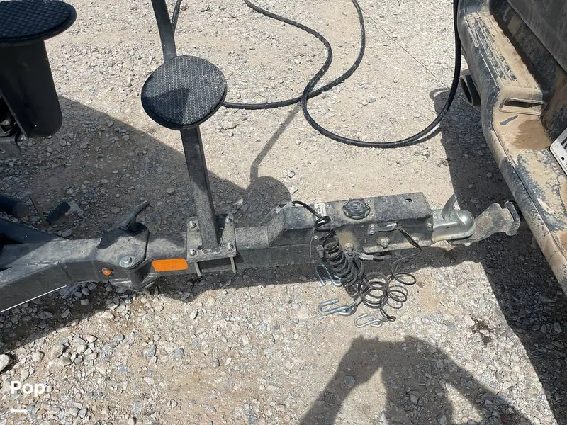 Slide: The Image of Tracker Targa V19 WT 2022 - 16332465