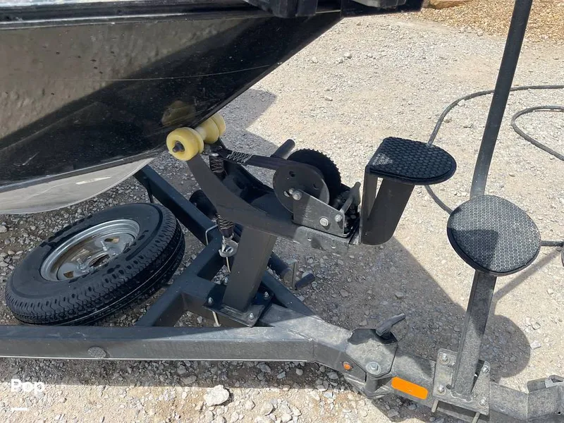 Slide: The Image of Tracker Targa V19 WT 2022 - 16332466