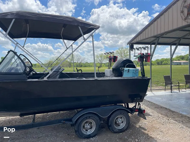 Slide: The Image of Tracker Targa V19 WT 2022 - 16332473