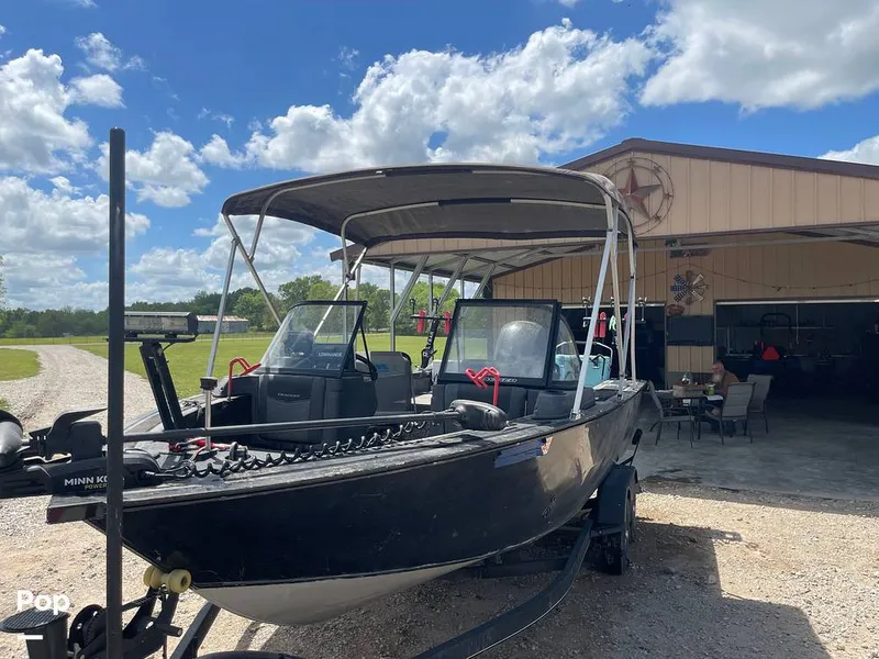 Slide: The Image of Tracker Targa V19 WT 2022 - 16332726