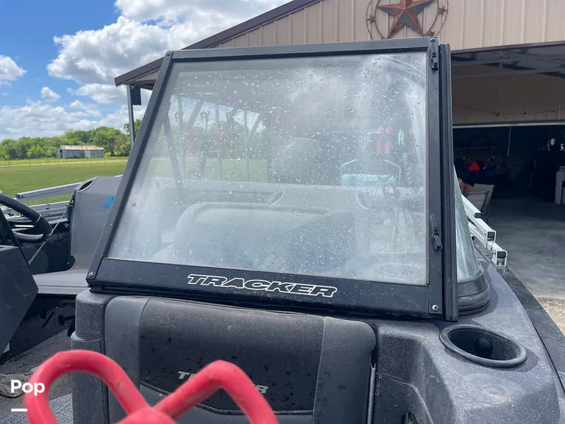 Slide: The Image of Tracker Targa V19 WT 2022 - 16332868