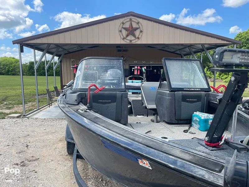 Slide: The Image of Tracker Targa V19 WT 2022 - 16332880