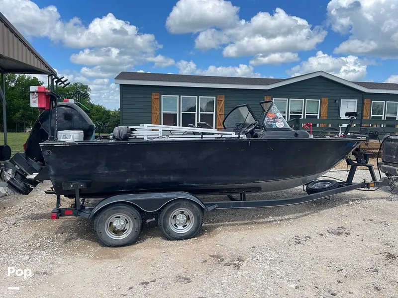 Slide: The Image of Tracker Targa V19 WT 2022 - 16332886