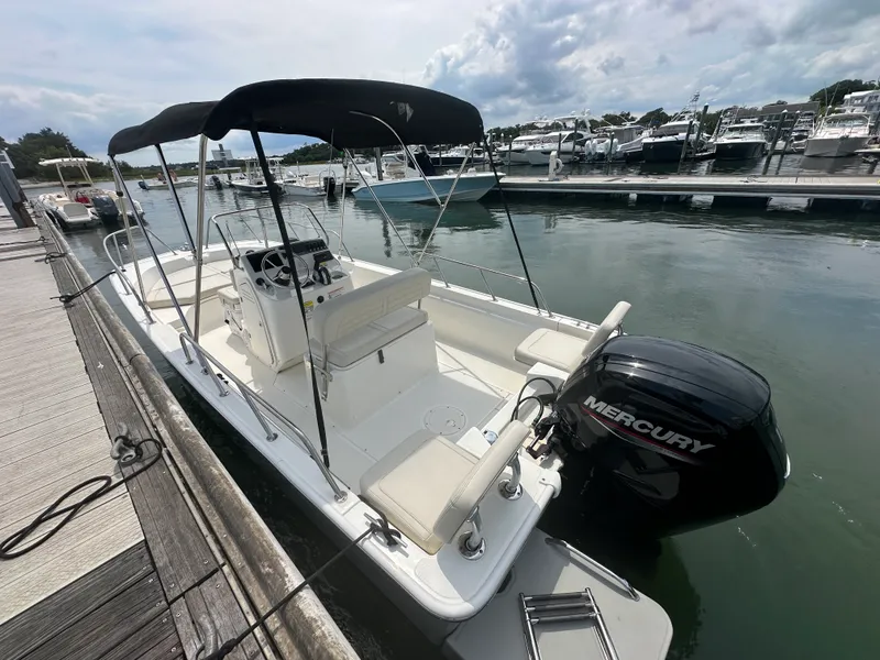 Slide: The Image of Boston Whaler 170 MONTAUK 2023 - 14