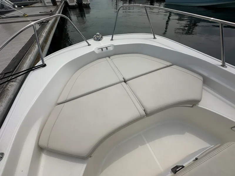Slide: The Image of Boston Whaler 170 MONTAUK 2023 - 11