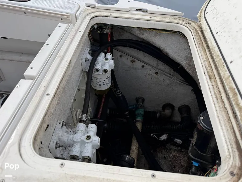 Slide: The Image of Fuel Filter Locker - 16374261
