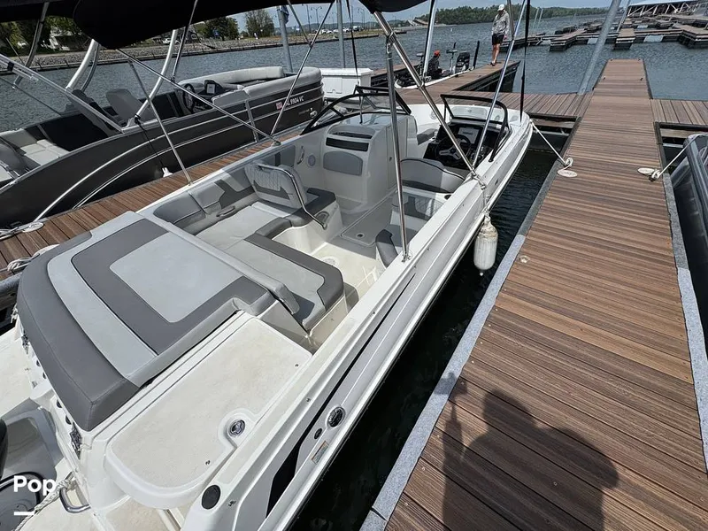 Slide: The Image of Bayliner VR6 2024 - 16332374