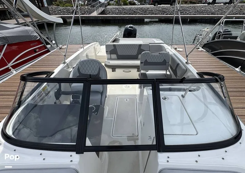 Slide: The Image of Bayliner VR6 2024 - 16332623