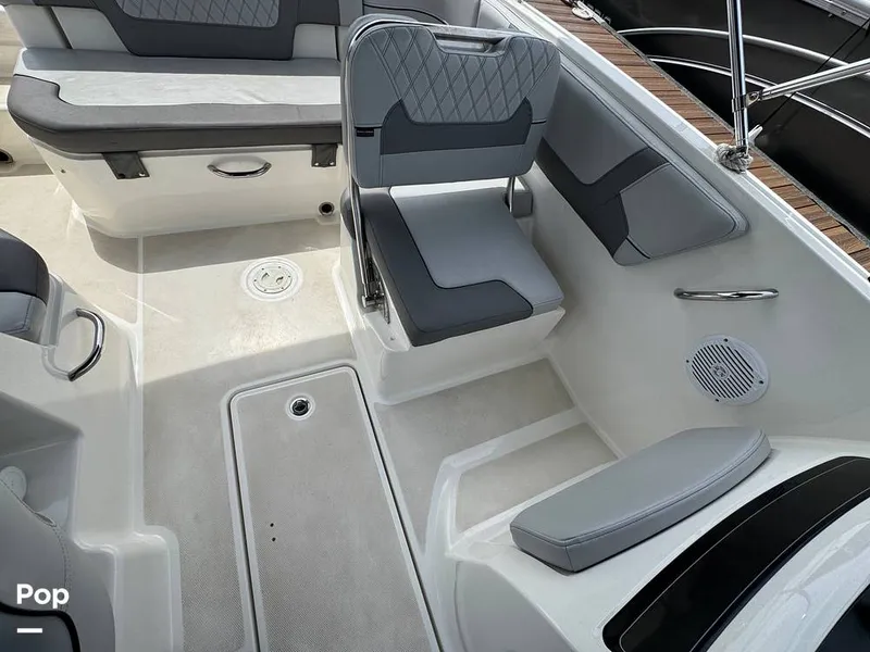 Slide: The Image of Bayliner VR6 2024 - 16332632