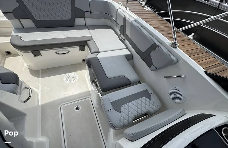 Slide: The Image of Bayliner VR6 2024 - 16332633