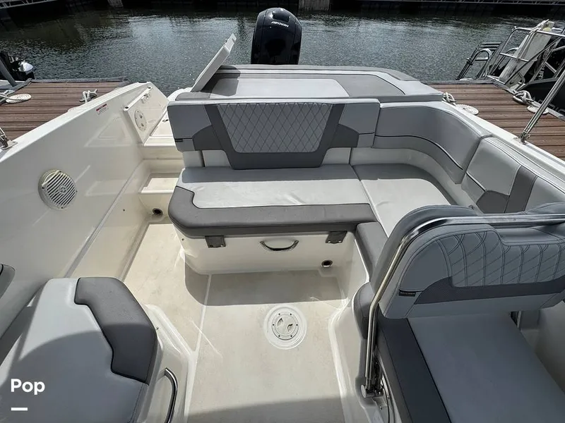 Slide: The Image of Bayliner VR6 2024 - 16332639