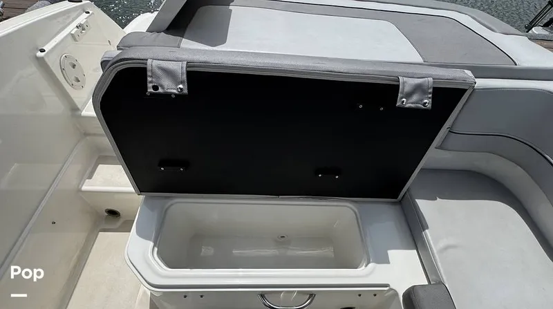 Slide: The Image of Bayliner VR6 2024 - 16332640