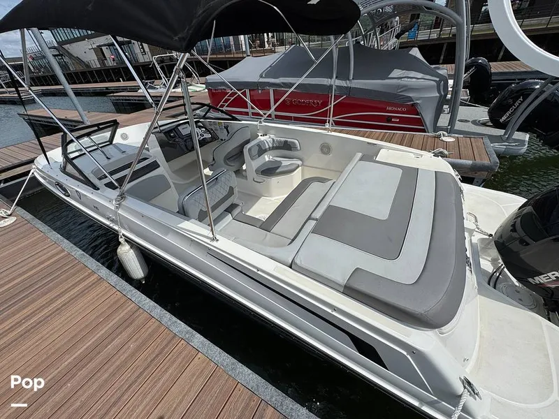 Slide: The Image of Bayliner VR6 2024 - 16332364