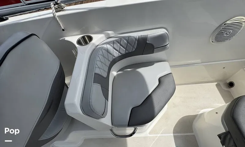 Slide: The Image of Bayliner VR6 2024 - 16332655