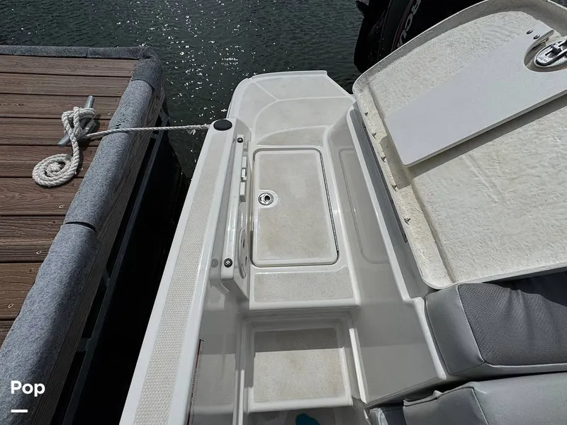 Slide: The Image of Bayliner VR6 2024 - 16332663