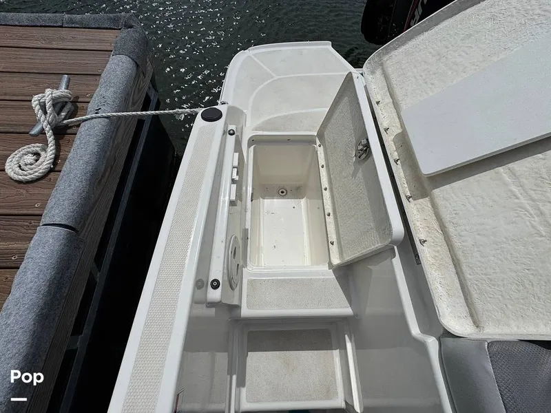 Slide: The Image of Bayliner VR6 2024 - 16332665