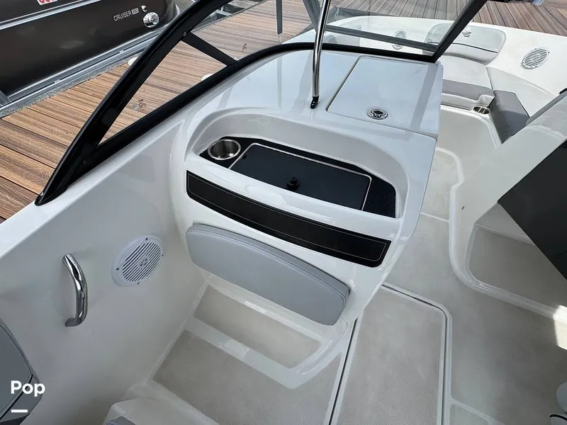 Slide: The Image of Bayliner VR6 2024 - 16332637