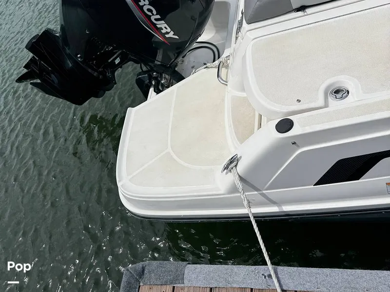 Slide: The Image of Bayliner VR6 2024 - 16332670