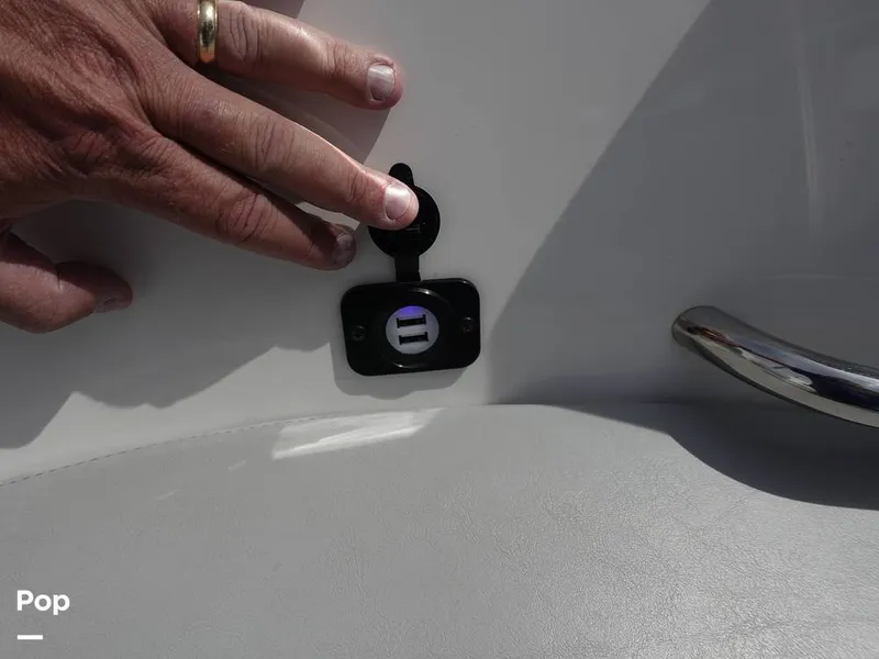 Slide: The Image of Bayliner VR6 2024 - 16333390