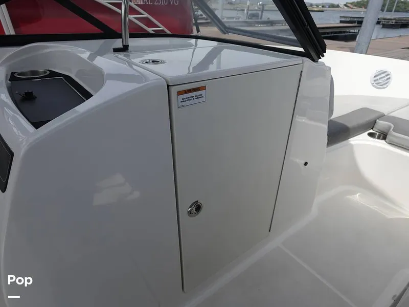 Slide: The Image of Bayliner VR6 2024 - 16333391