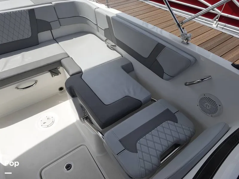 Slide: The Image of Bayliner VR6 2024 - 16333395