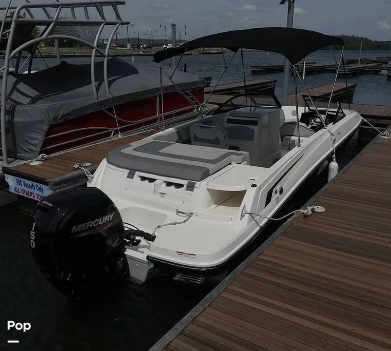 Slide: The Image of Bayliner VR6 2024 - 16333369