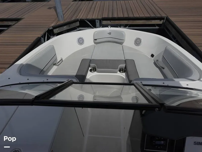 Slide: The Image of Bayliner VR6 2024 - 16333402