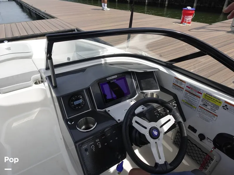 Slide: The Image of Bayliner VR6 2024 - 16333419