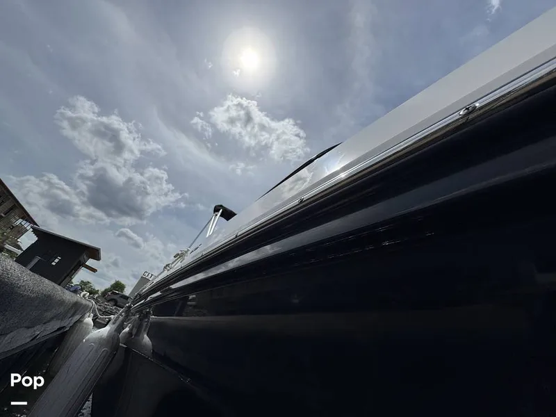 Slide: The Image of Bayliner VR6 2024 - 16333443