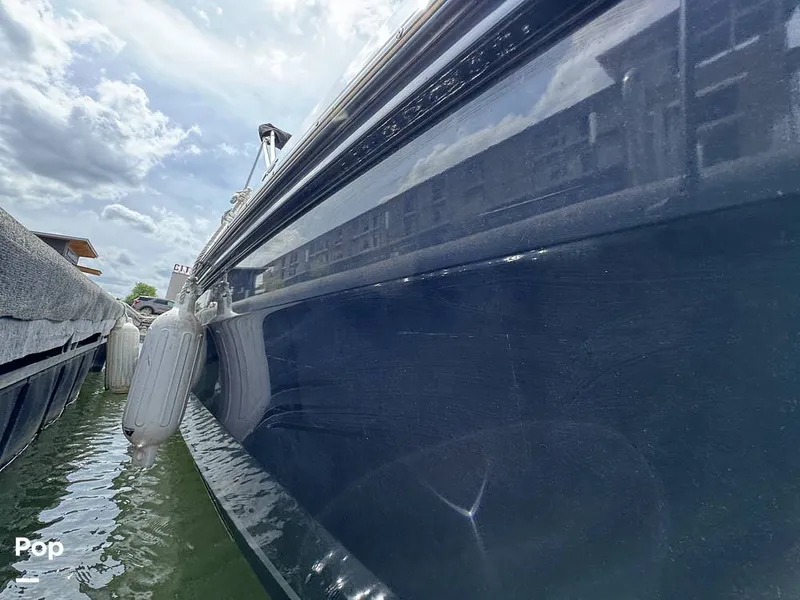 Slide: The Image of Bayliner VR6 2024 - 16333444