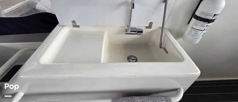 Slide: The Image of Trojan Carver 390 1995 - 16675165