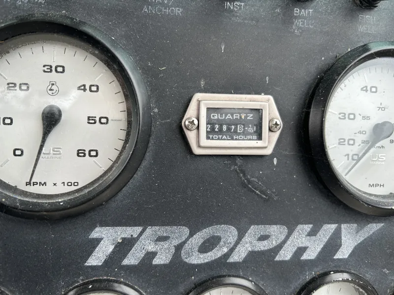 Slide: The Image of Trophy 2352FV 1999 - 5