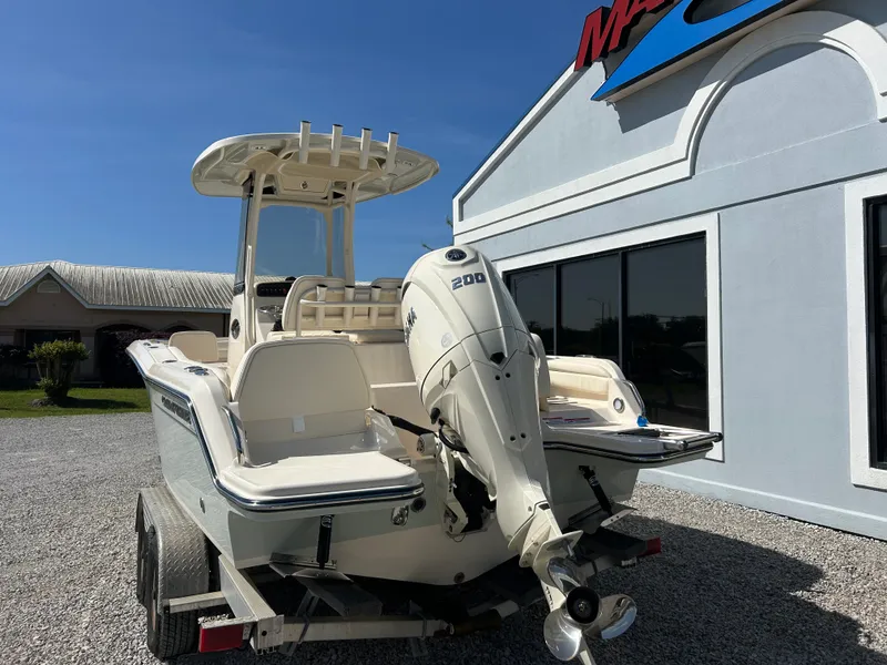 Slide: The Image of Grady-White Fisherman 216 2026 - 7