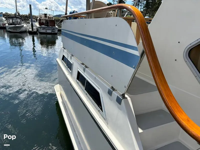 Slide: The Image of Custom Taiwan Overseas 46' Sundeck Trawler 1986 - 16358487