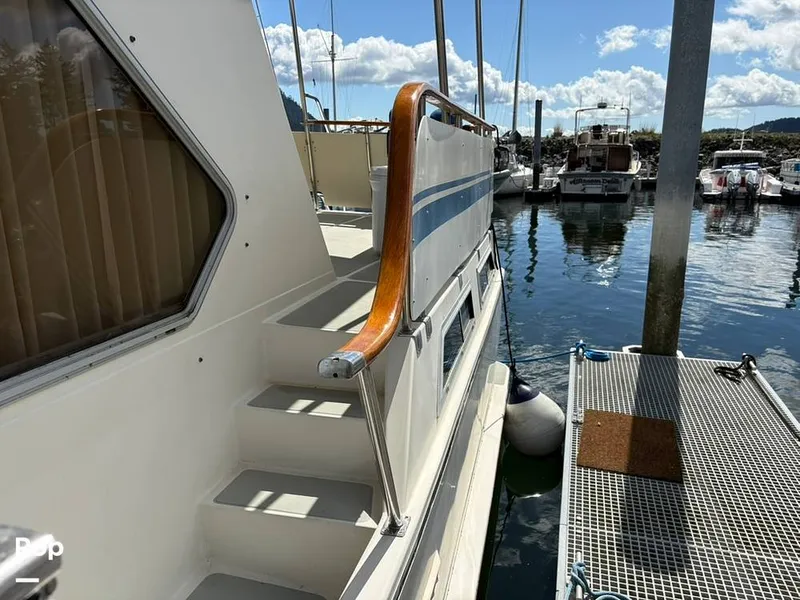 Slide: The Image of Custom Taiwan Overseas 46' Sundeck Trawler 1986 - 16358495