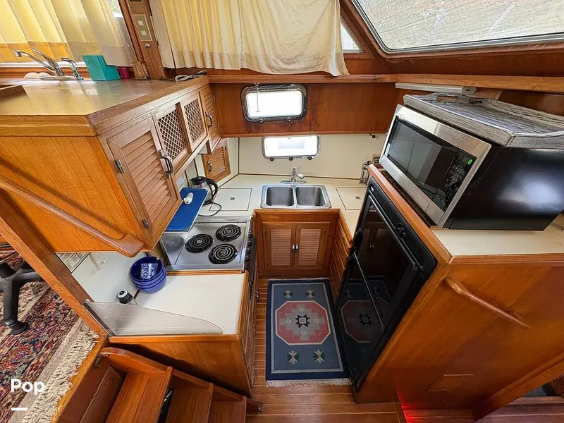 Slide: The Image of Custom Taiwan Overseas 46' Sundeck Trawler 1986 - 16358407