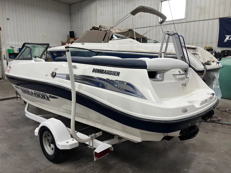 Slide: The Image of SeaDoo 205 Utopia 2004 - 4