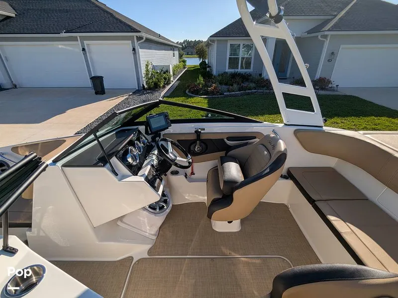 Slide: The Image of Sea Ray SPX190 2020 - 16345982