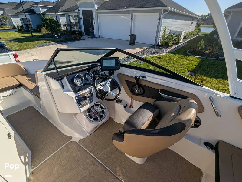 Slide: The Image of Sea Ray SPX190 2020 - 16345984