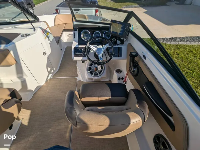 Slide: The Image of Sea Ray SPX190 2020 - 16345986