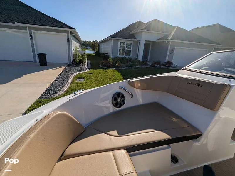 Slide: The Image of Sea Ray SPX190 2020 - 16346002